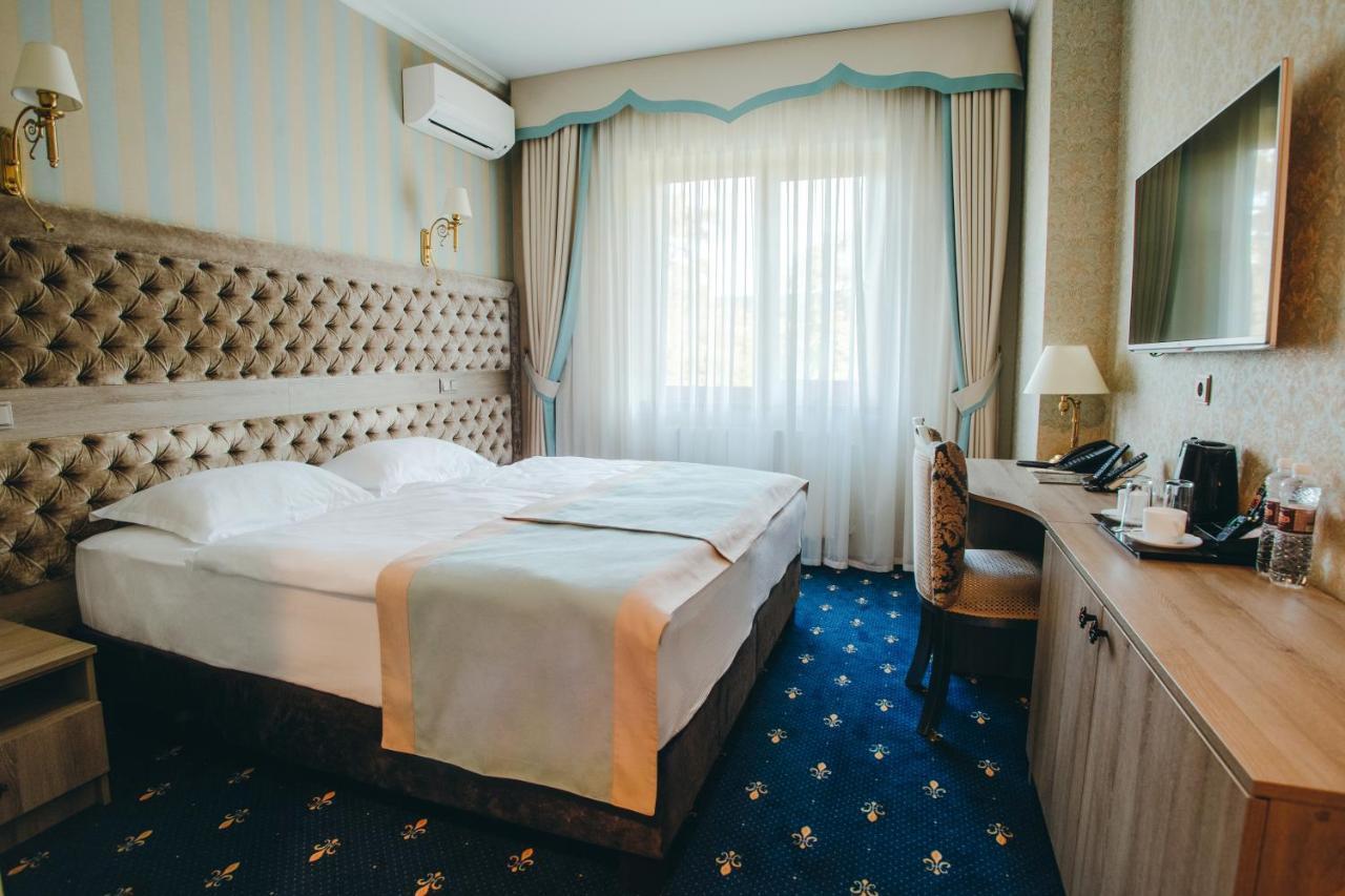 Hotel Resort&Spa Kamelot Kamenitsa Buitenkant foto