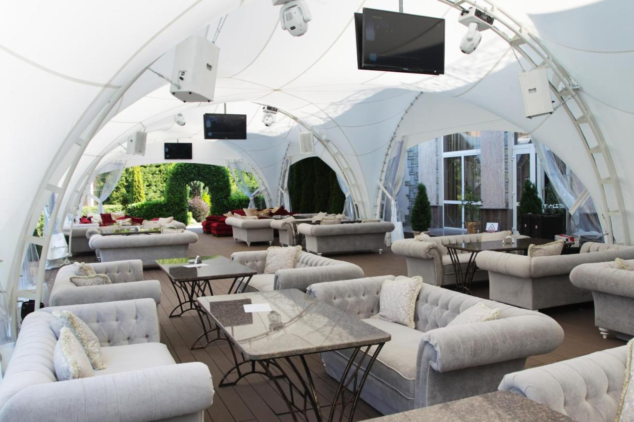 Hotel Resort&Spa Kamelot Kamenitsa Buitenkant foto